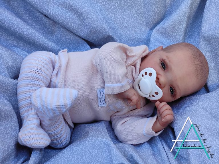 Mick despierto by Adrie Stoete