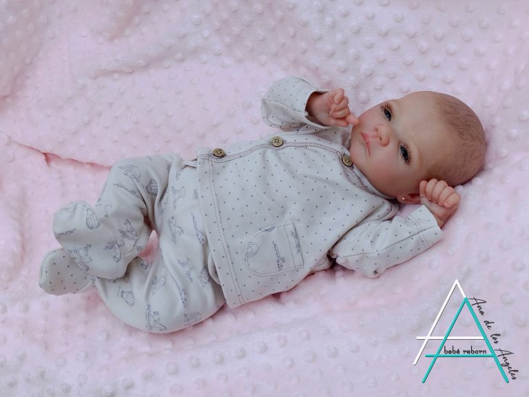 Mick despierto by Adrie Stoete