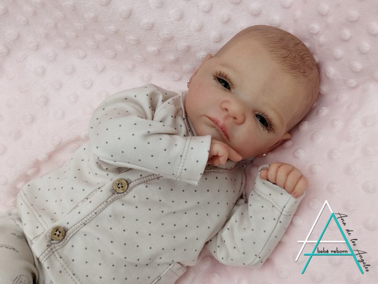 Mick despierto by Adrie Stoete