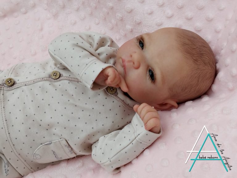 Mick despierto by Adrie Stoete