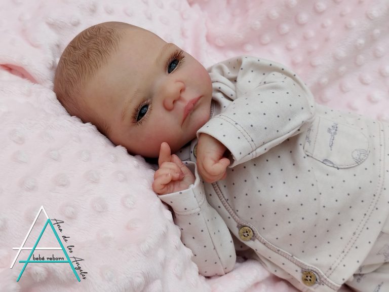 Mick despierto by Adrie Stoete