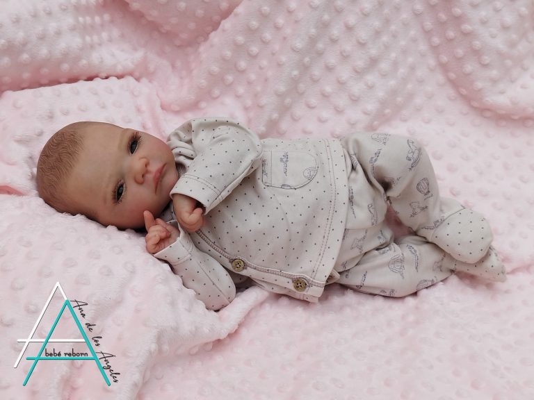 Mick despierto by Adrie Stoete