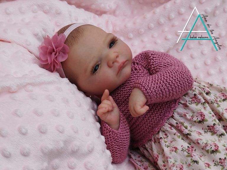 Mick despierto by Adrie Stoete